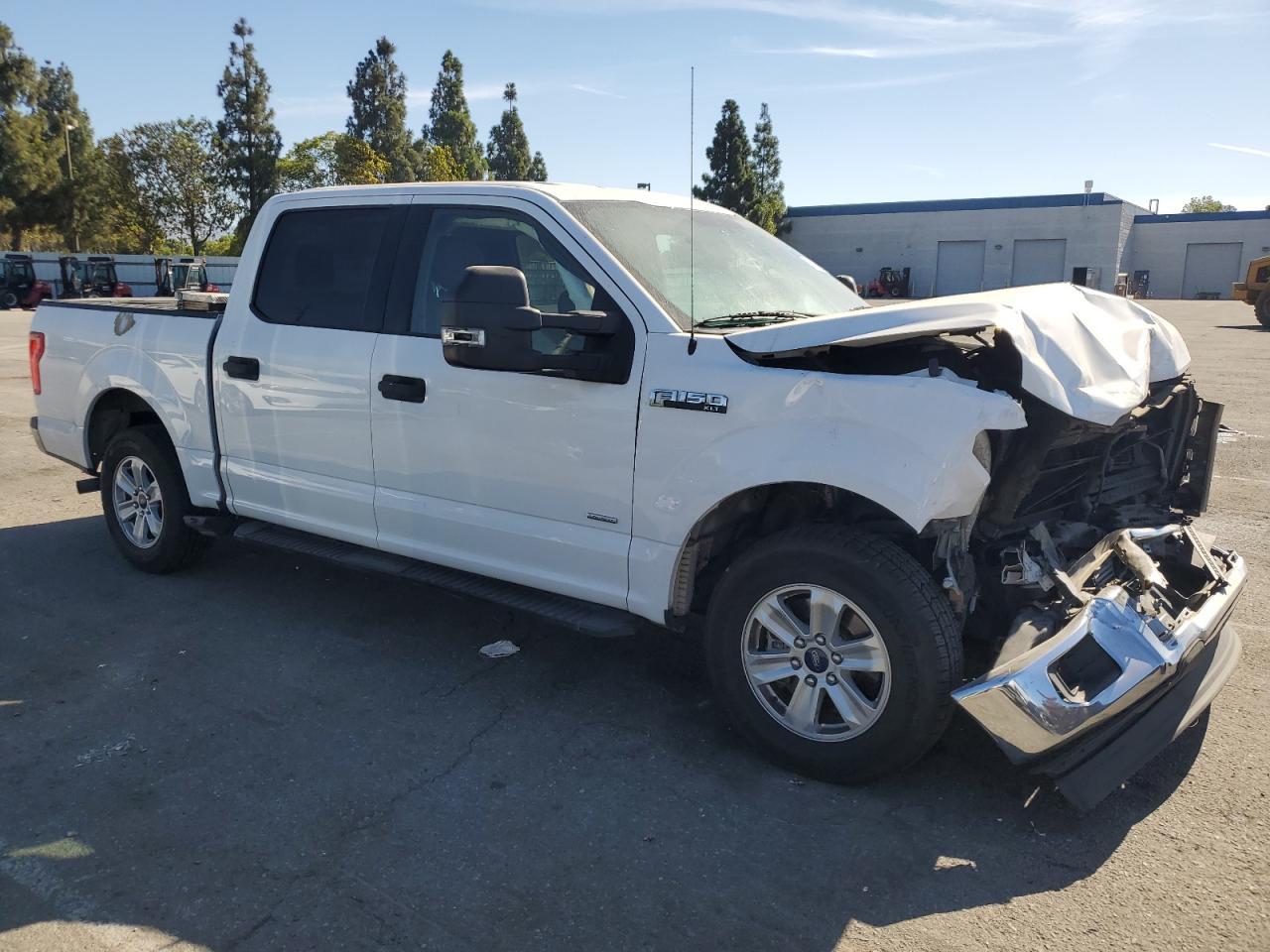 2017 Ford F150 Supercrew - Фото 4