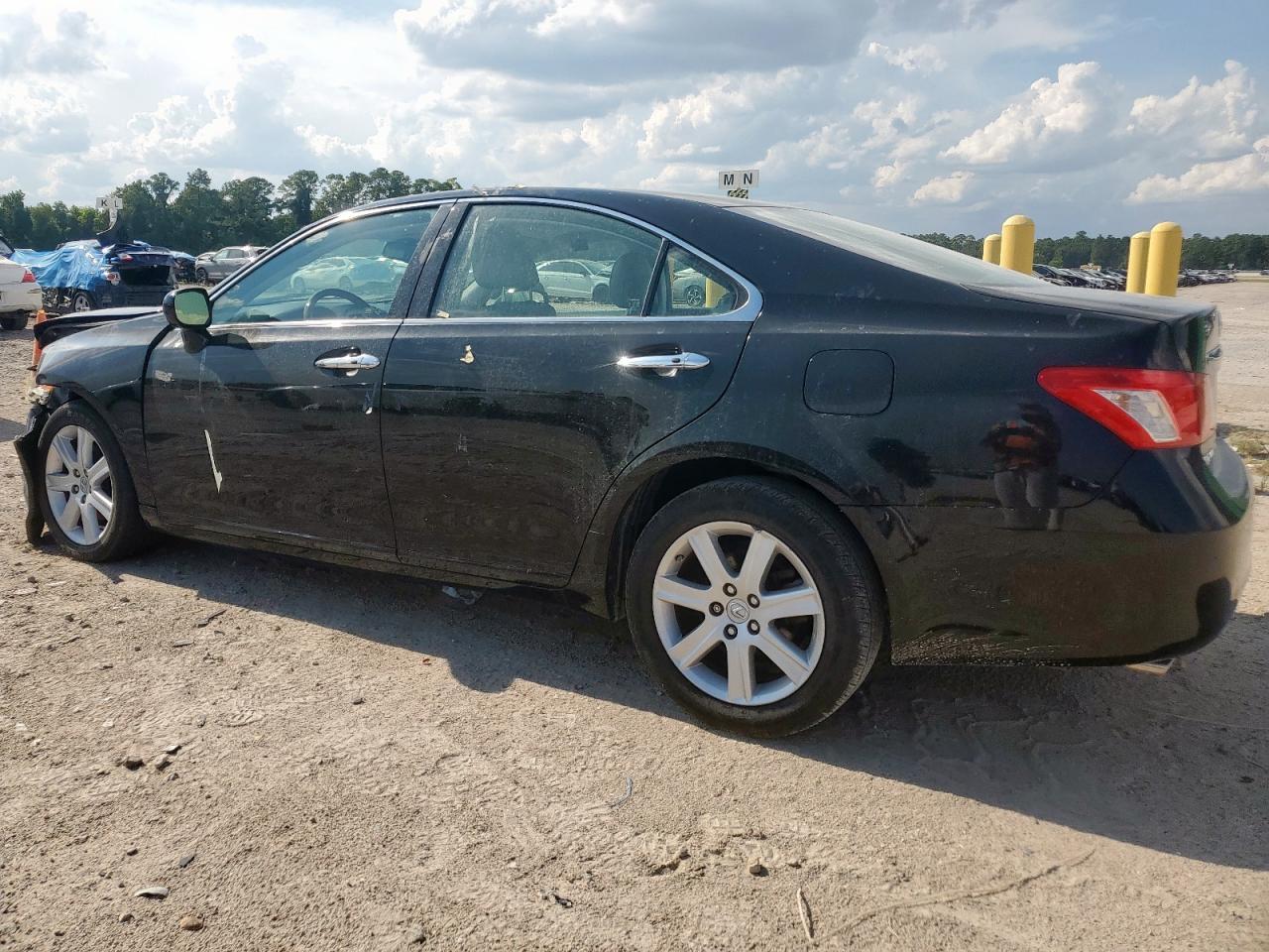 2009 Lexus Es 350 - Image 2