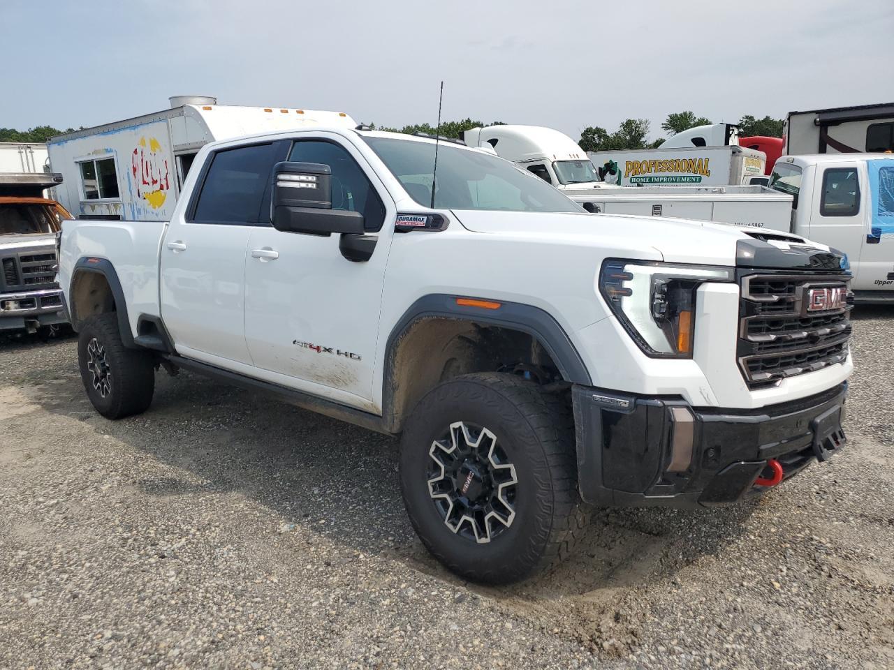 2024 GMC Sierra K2500 At4X - Image 4