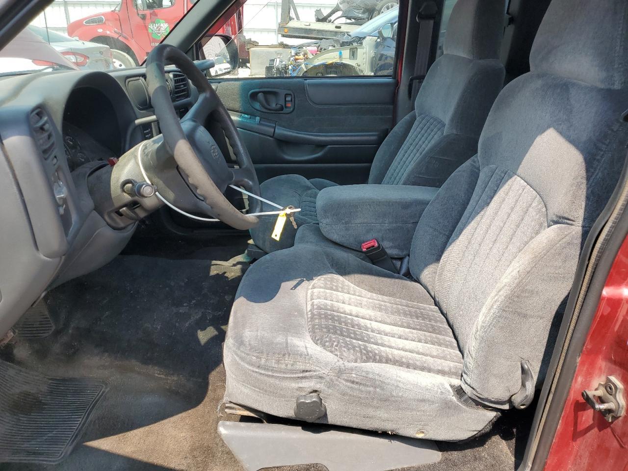 2000 Chevrolet S Truck S10 - Фото 7