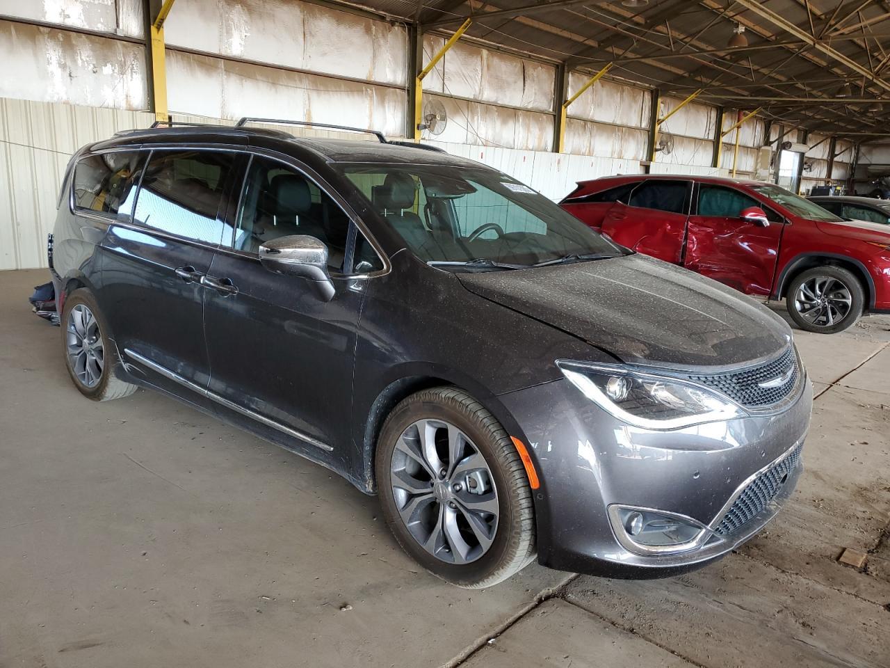 2020 Chrysler Pacifica Limited - Image 4
