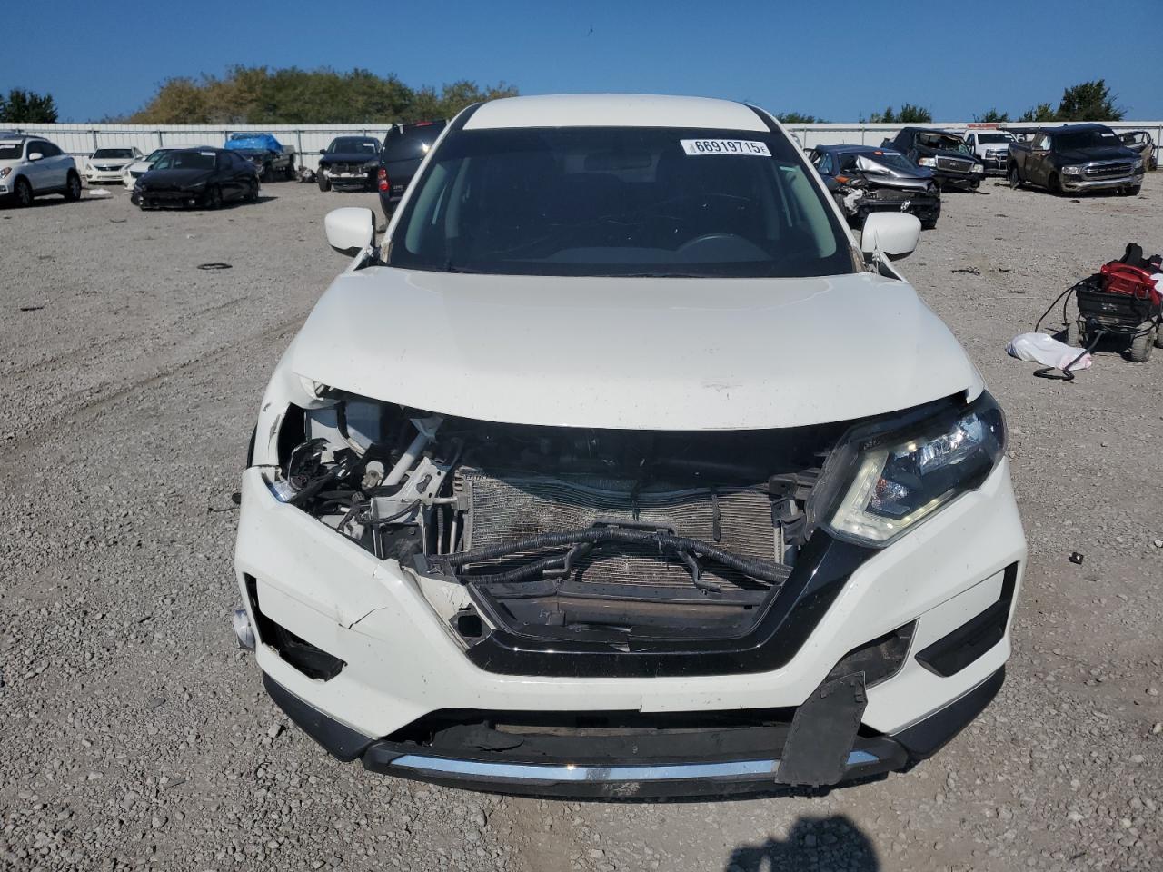 2017 Nissan Rogue S - Фото 5