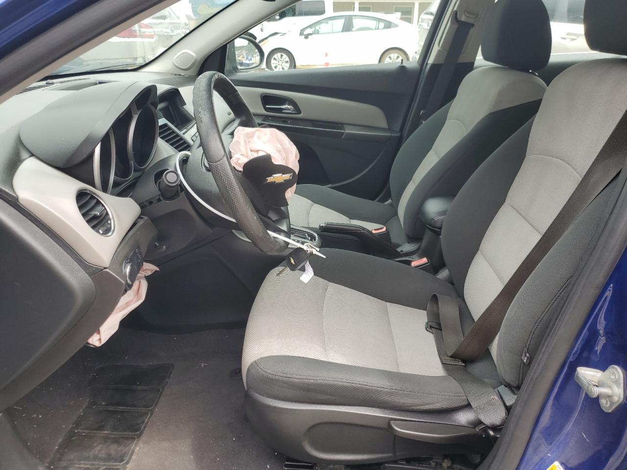 2012 Chev Cruze Ls - Фото 7