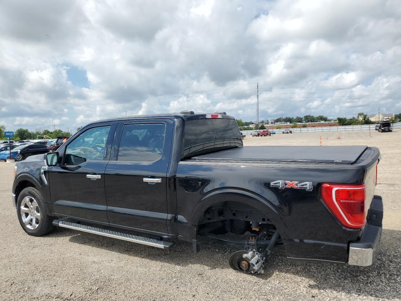 2023 Ford F150 Supercrew - Фото 2