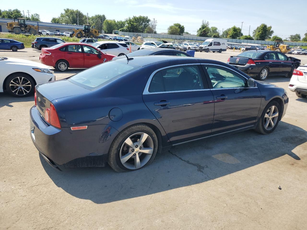 2011 Chevrolet Malibu 1Lt - Фото 3