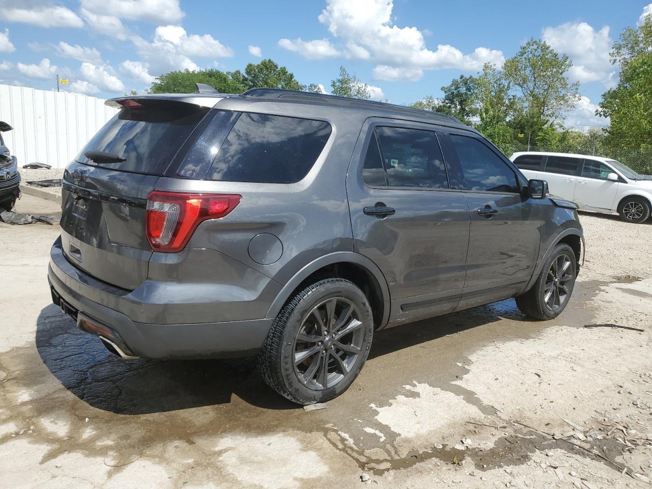 2016 Ford Explorer Sport - Image 3