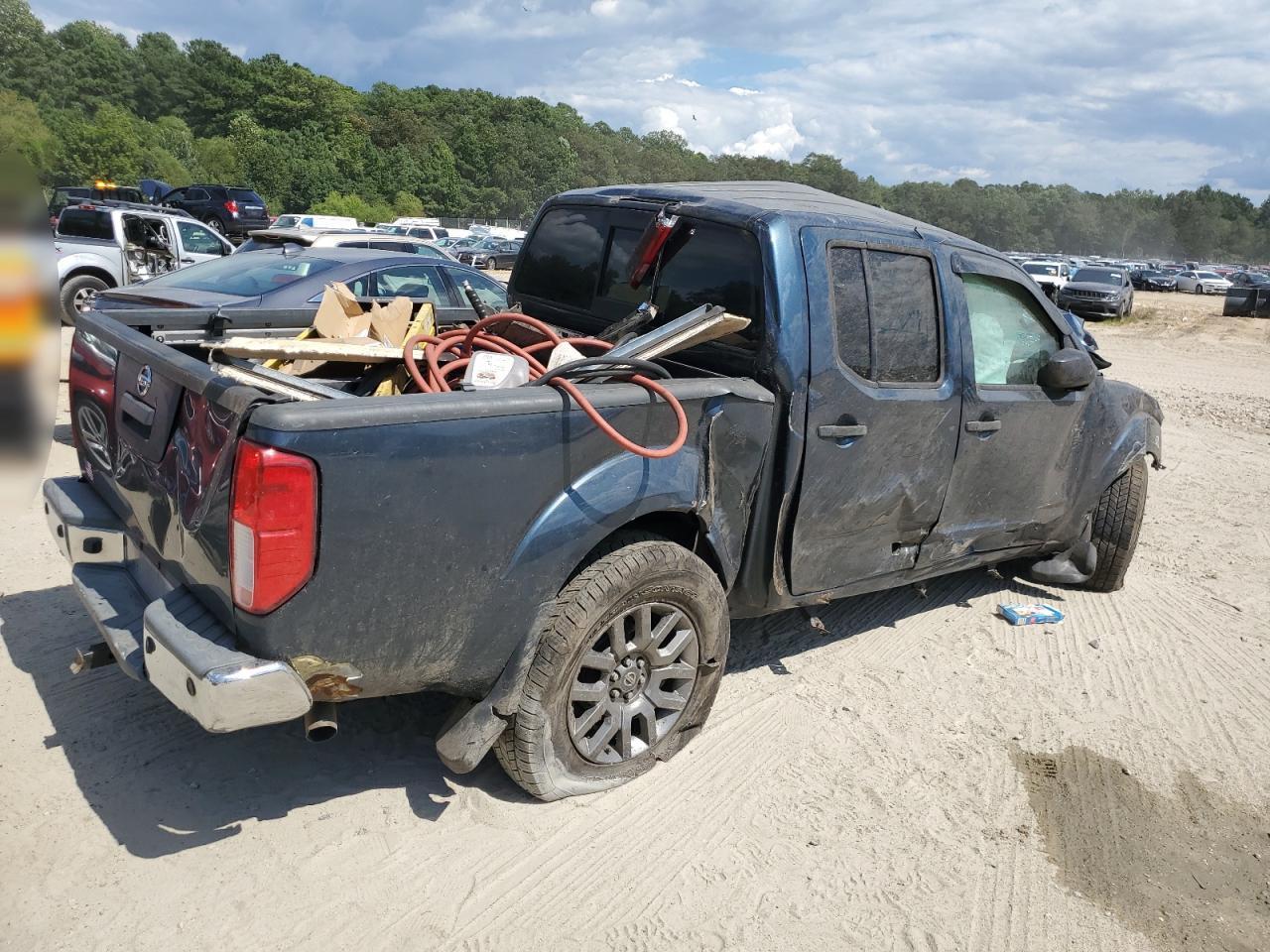 2014 Nissan Frontier S - Фото 3