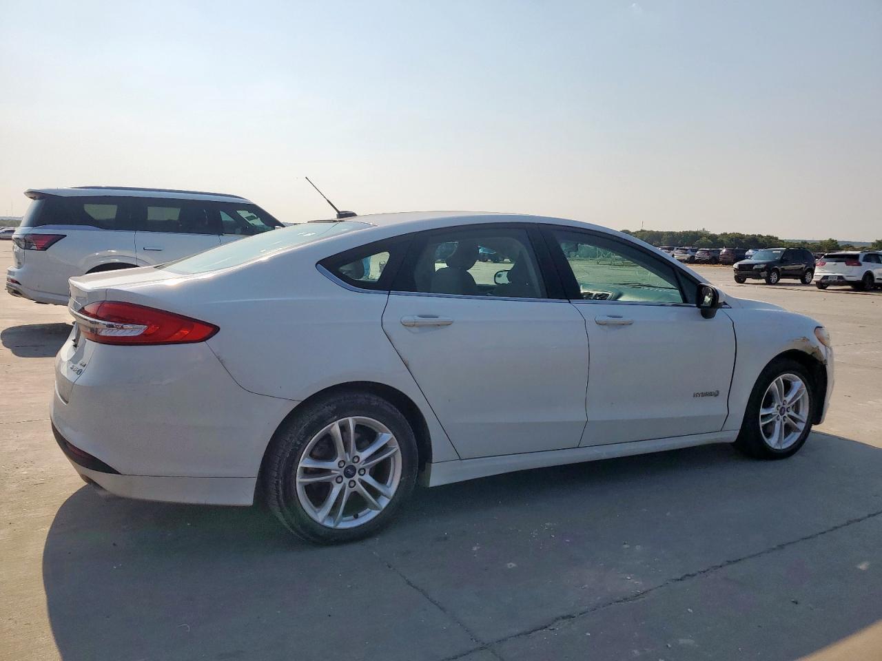 2018 Ford Fusion Se Hybrid - Image 3