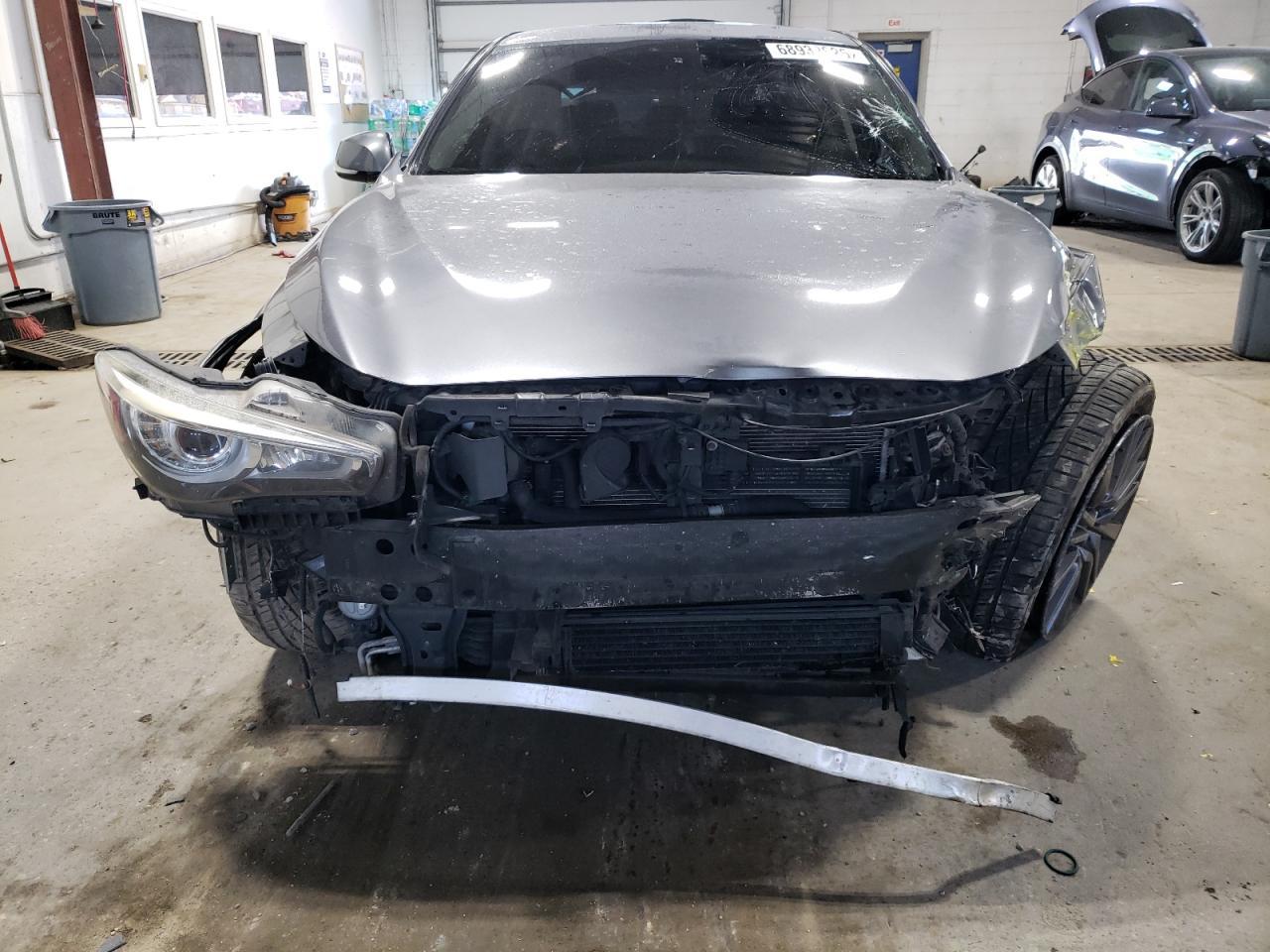 2017 Infiniti Q50 Red Sport 400 - Фото 5