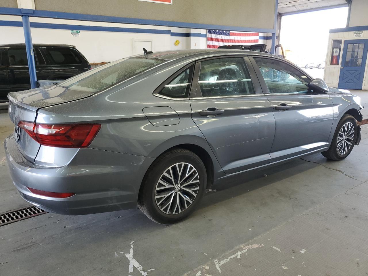 2021 Volkswagen Jetta S - Фото 3