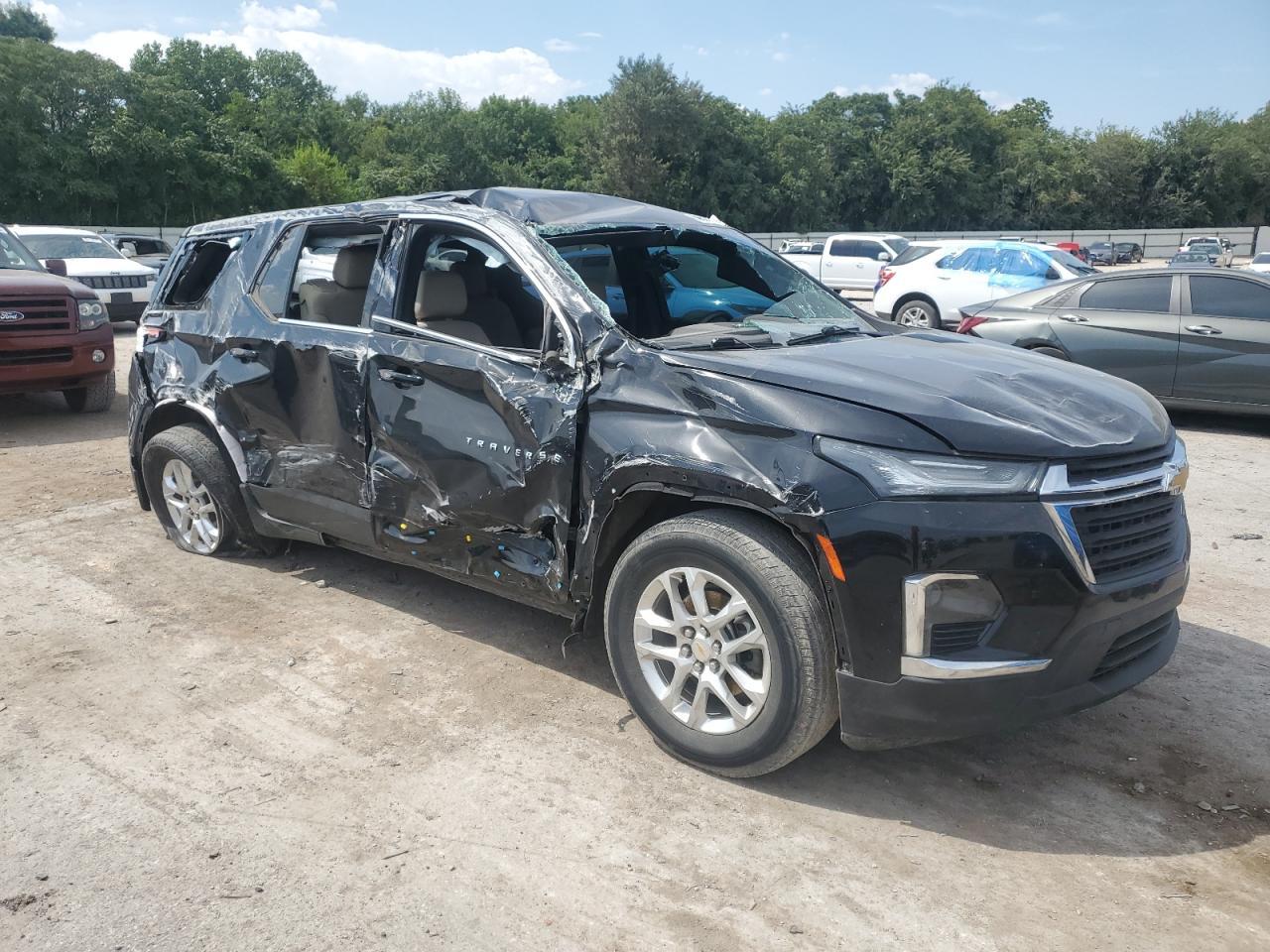 2023 Chevrolet Traverse Ls - Фото 4