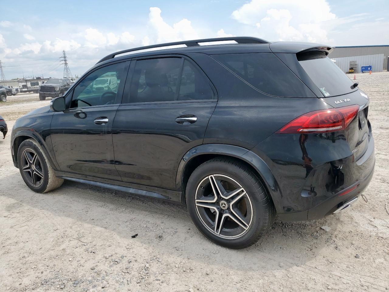 2020 Mercedes-Benz Gle 350 4Matic - Фото 2