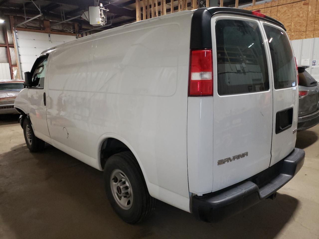 2018 GMC Savana G2500 - Фото 2