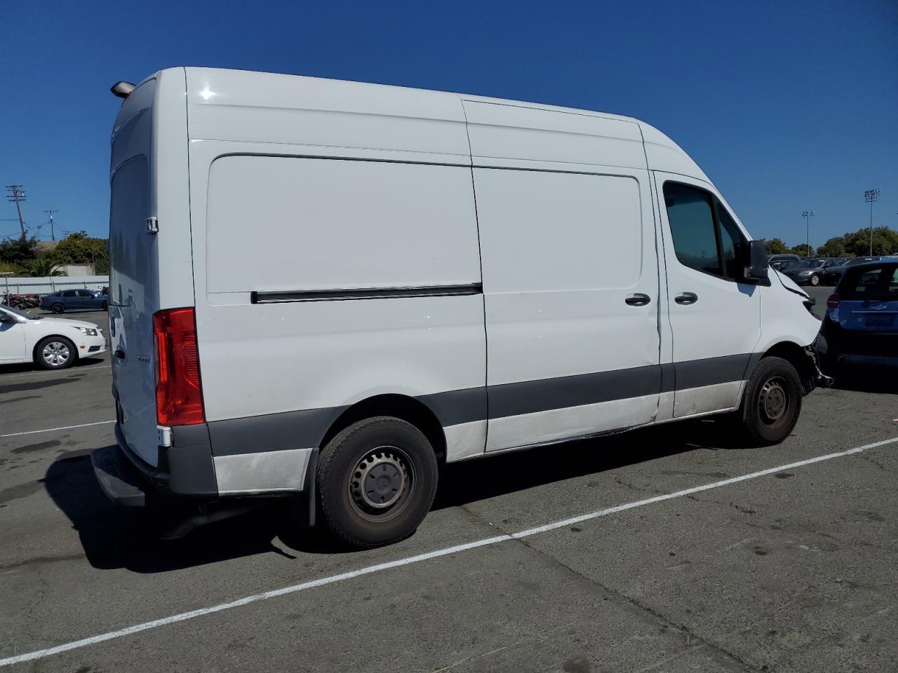 2023 Mercedes-Benz Sprinter 2500 - Image 3