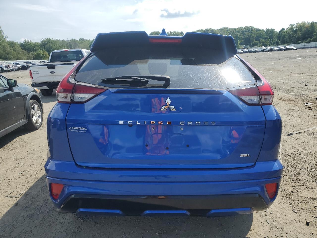 2022 Mitsubishi Eclipse Cross Se - Image 6