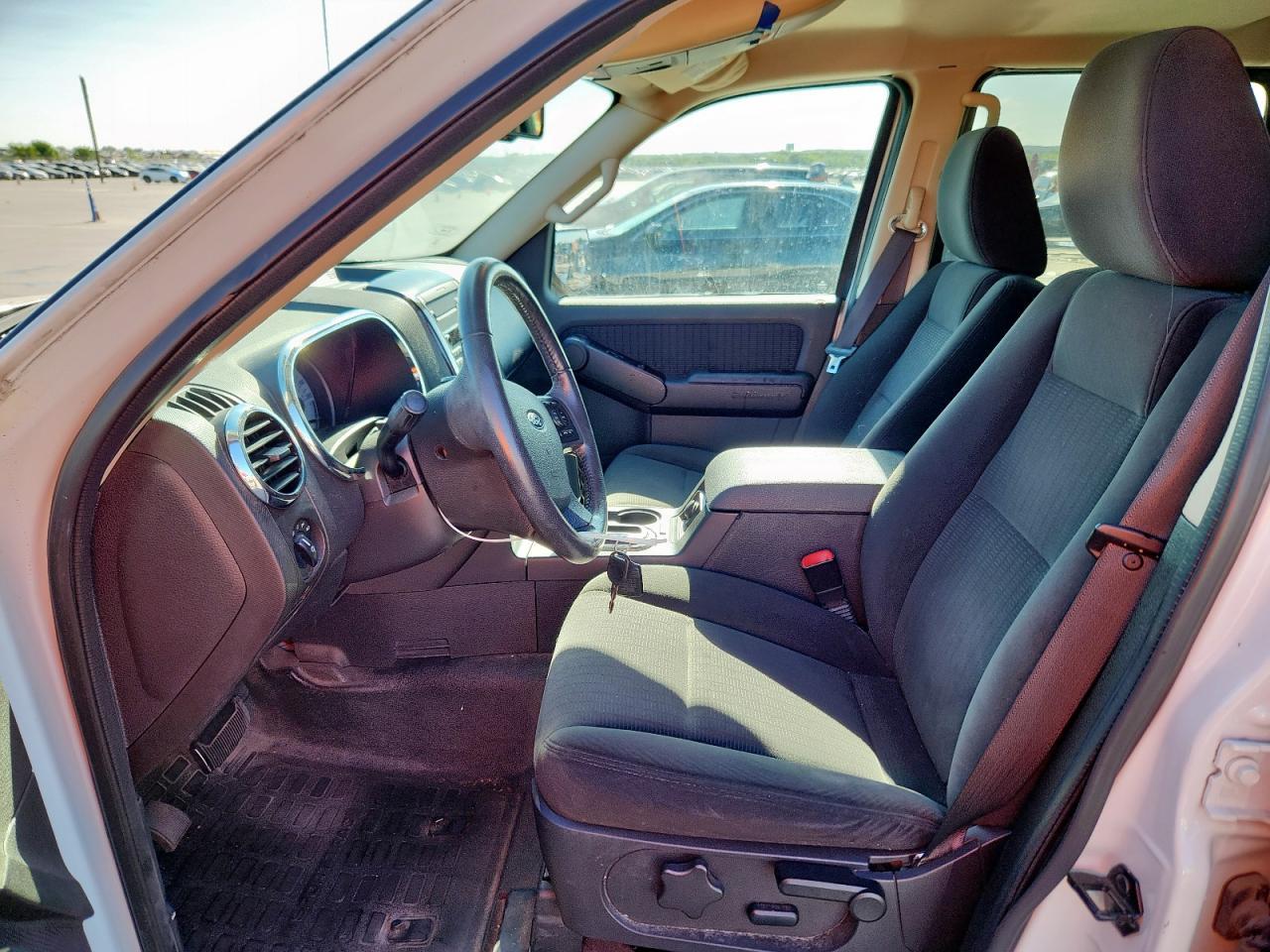 2010 Ford Explorer Sport Trac Xlt - Image 7