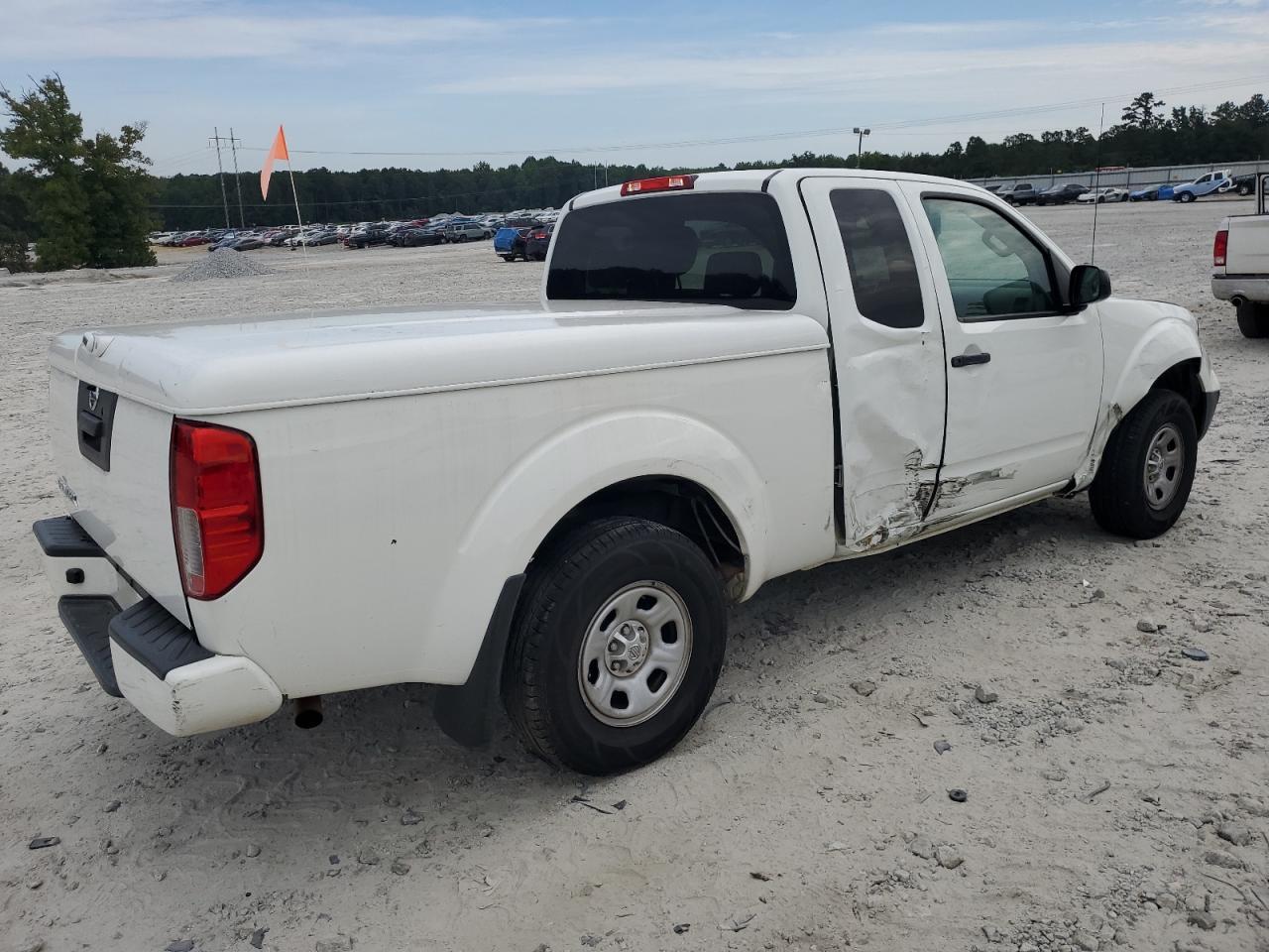 2019 Nissan Frontier S - Image 3