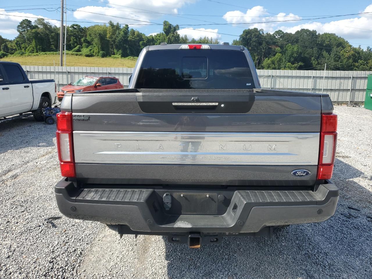 2022 Ford F250 Super Duty - Image 6