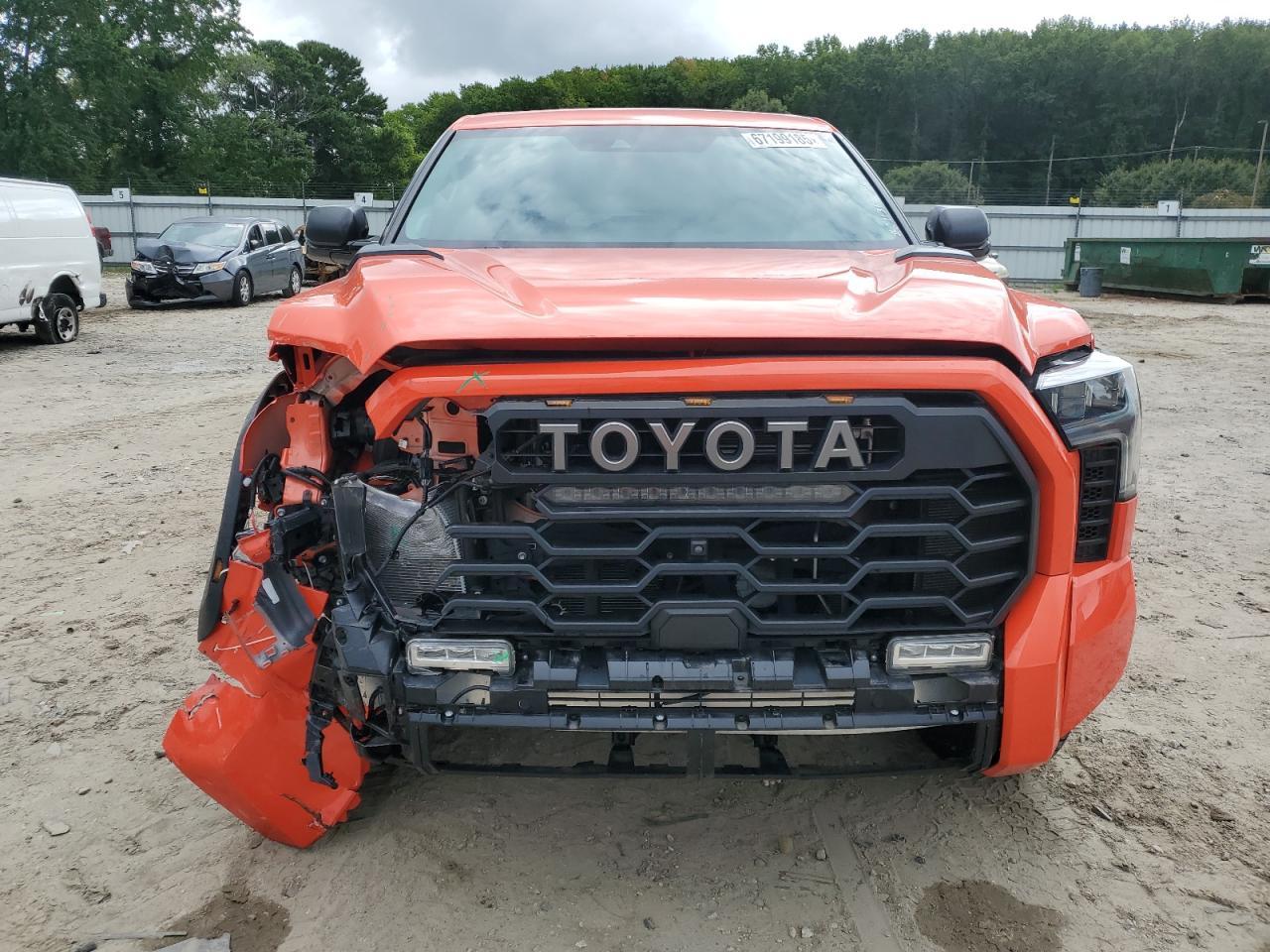 2023 Toyota Tundra Crewmax Limited - Фото 5