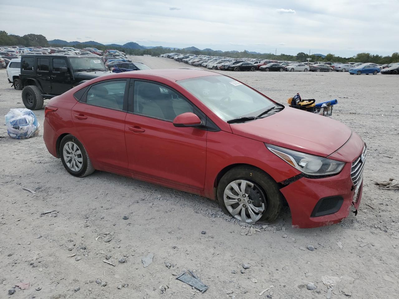 2021 Hyundai Accent Se - Фото 4