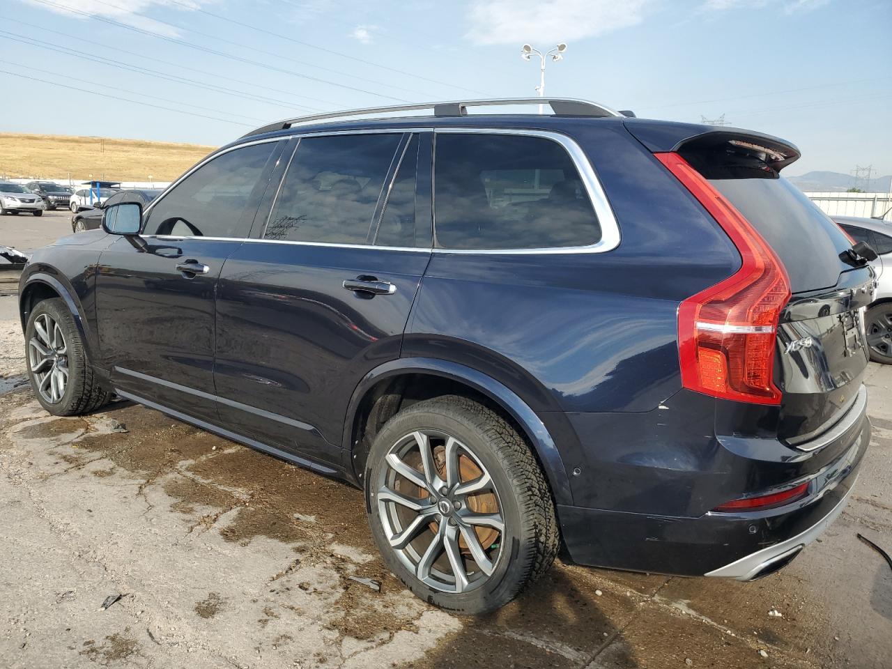 2016 Volvo Xc90 T6 - Image 2