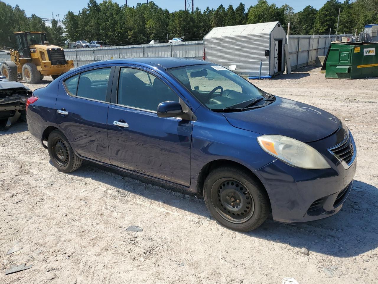2012 Nissan Versa S - Фото 4
