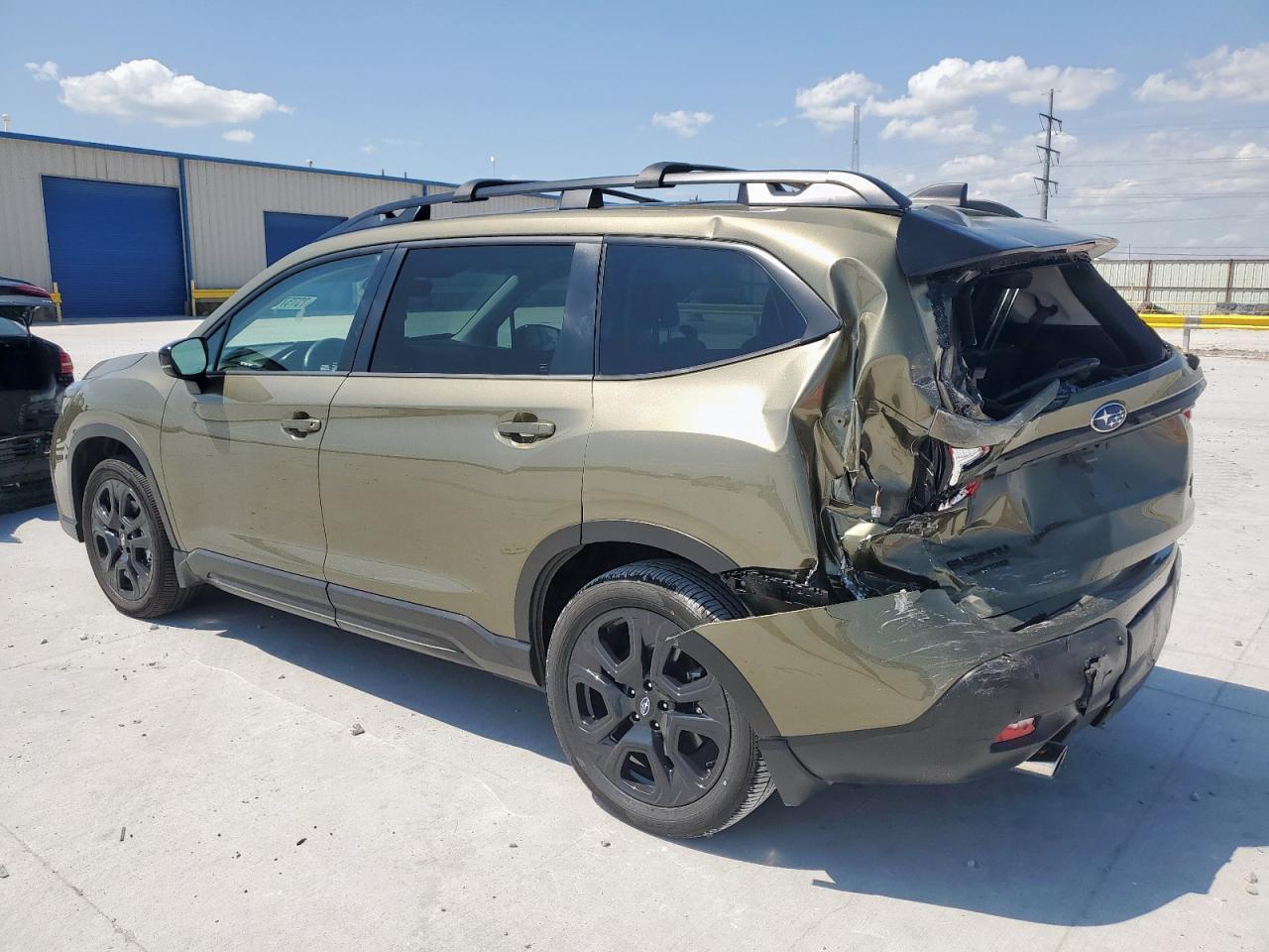 2024 Subaru Ascent Onyx Edition - Image 2