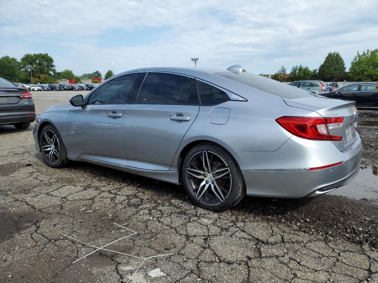 2022 Honda Accord Touring Hybrid - Фото 2
