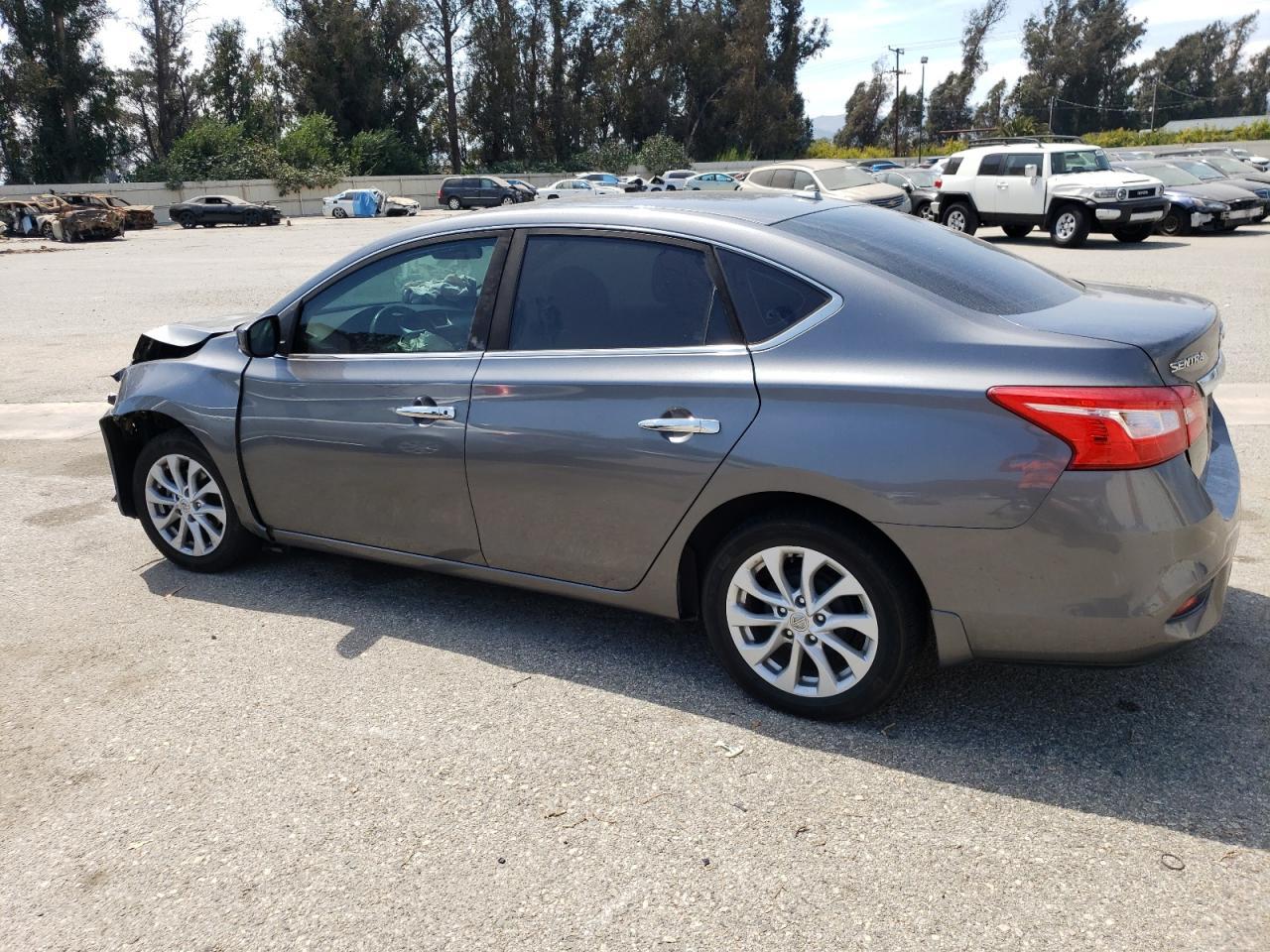 2018 Nissan Sentra S - Фото 2