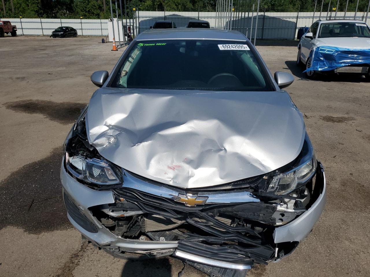 2019 Chevrolet Cruze Ls - Image 5