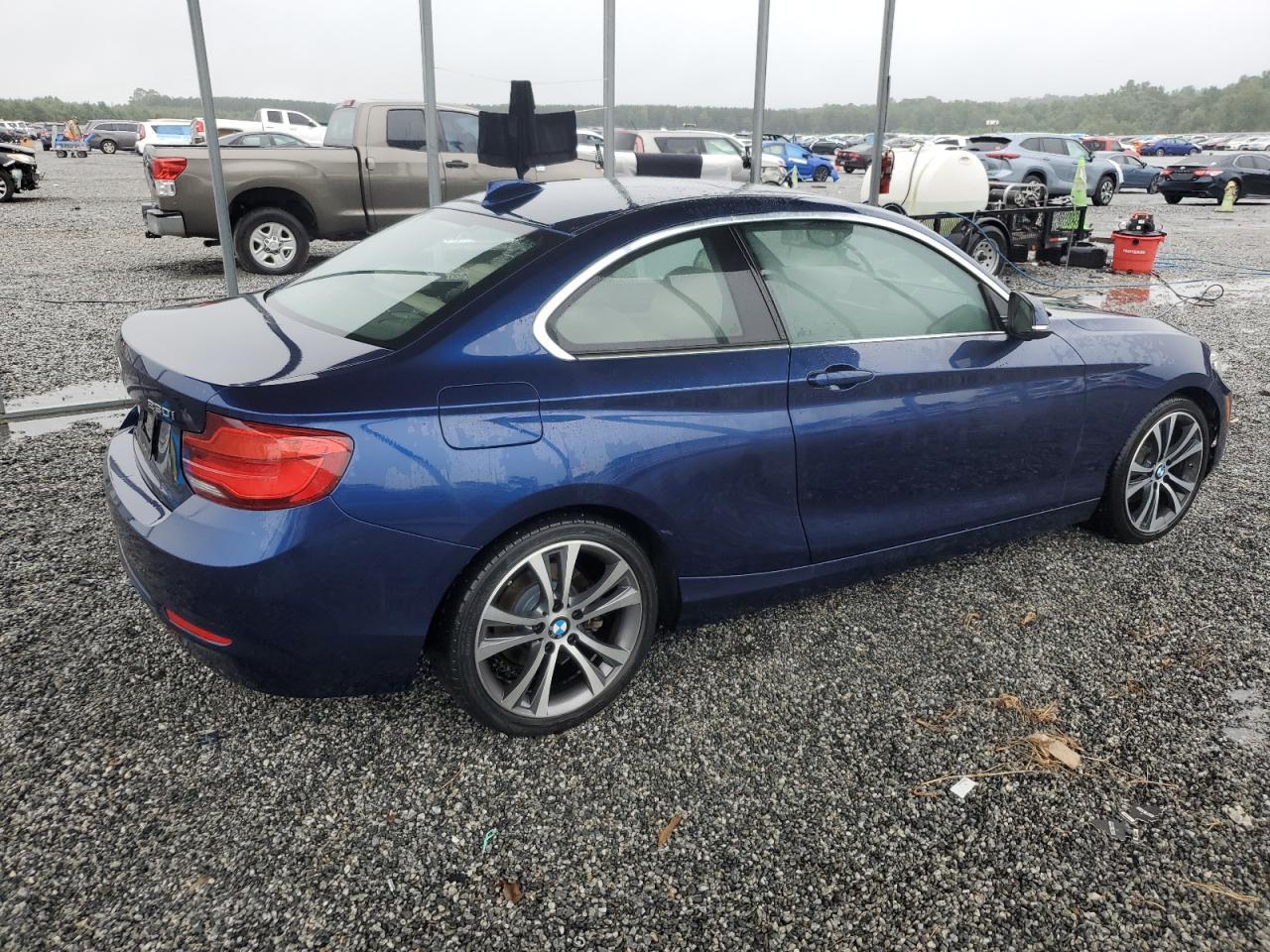 2018 BMW 230Xi - Фото 3