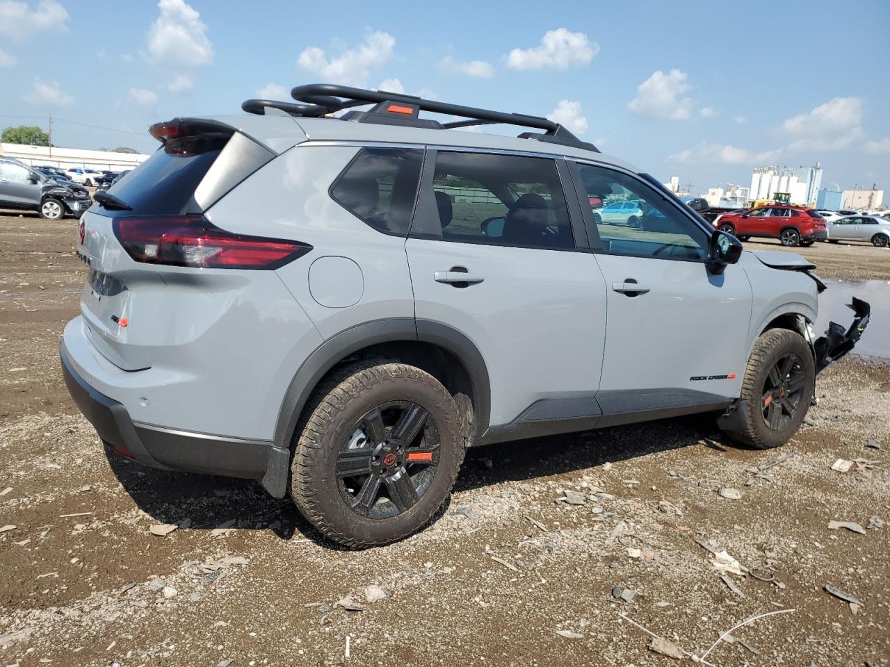2025 Nissan Rogue Sv - Image 3