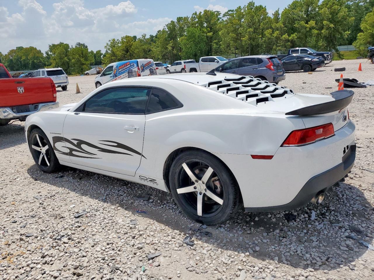 2015 Chevrolet Camaro Ls - Фото 2