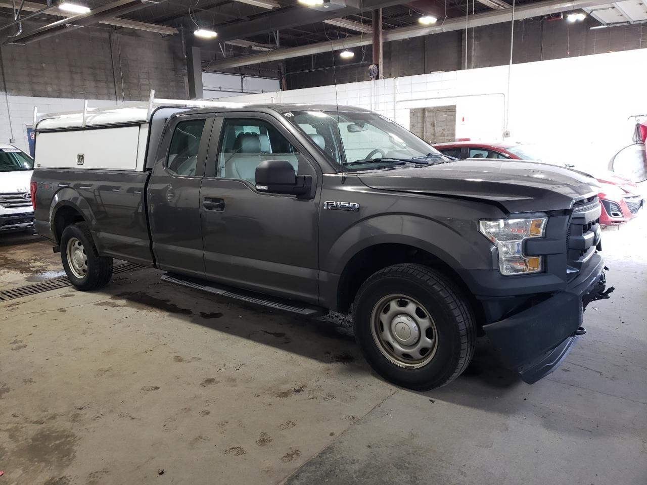 2016 Ford F150 Super Cab - Image 4