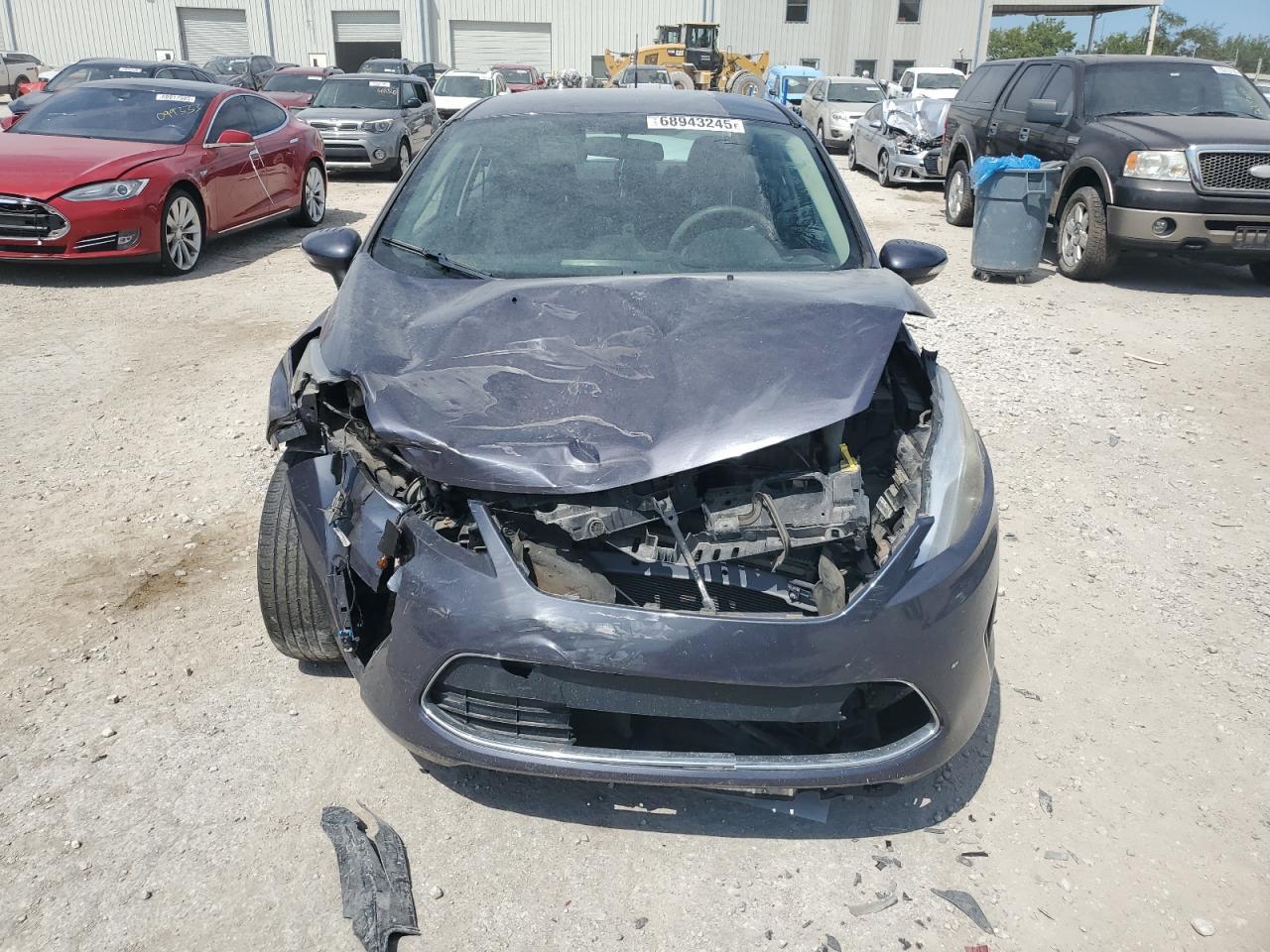 2013 Ford Fiesta Se - Фото 5