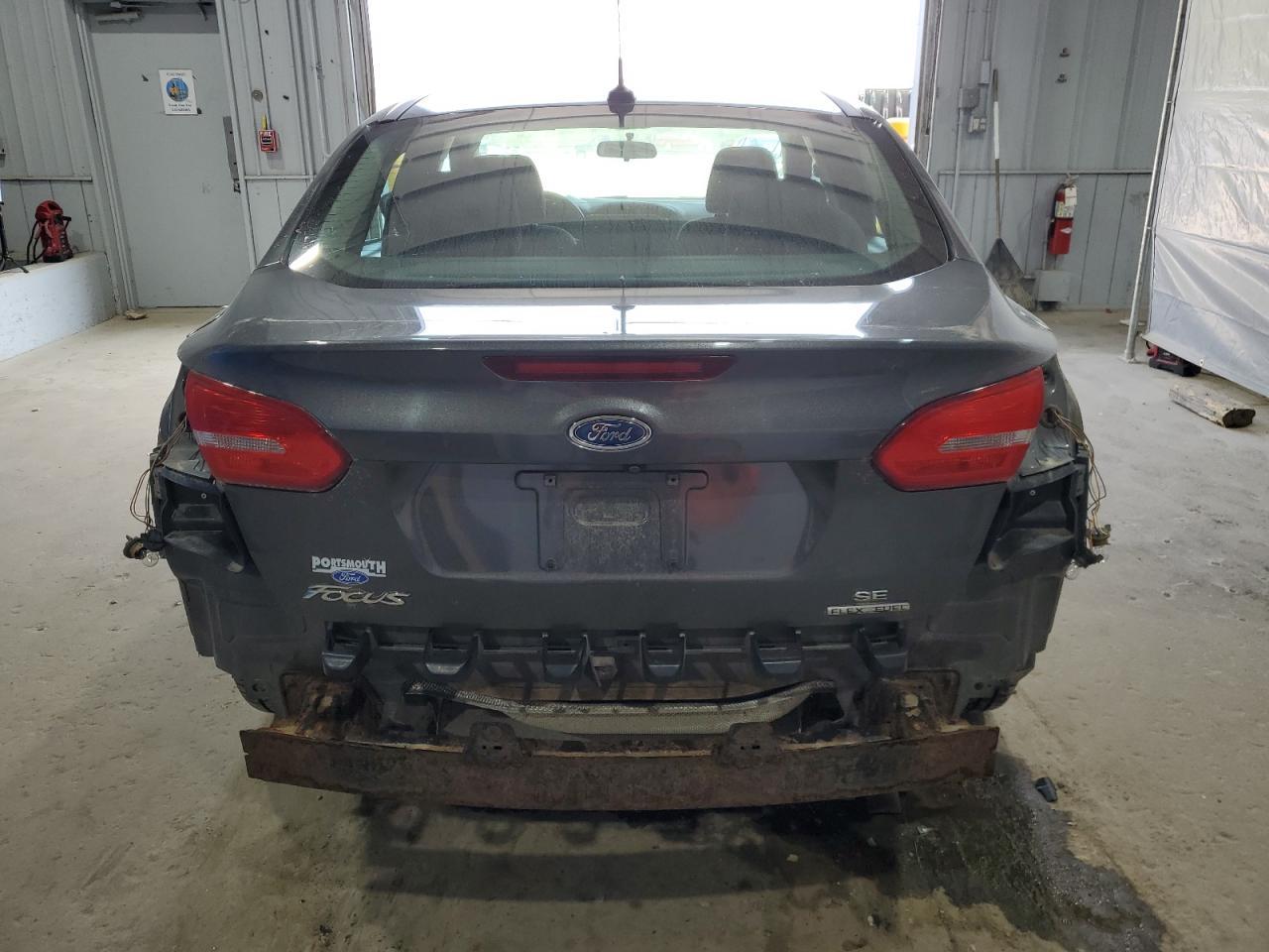 2016 Ford Focus Se - Фото 6