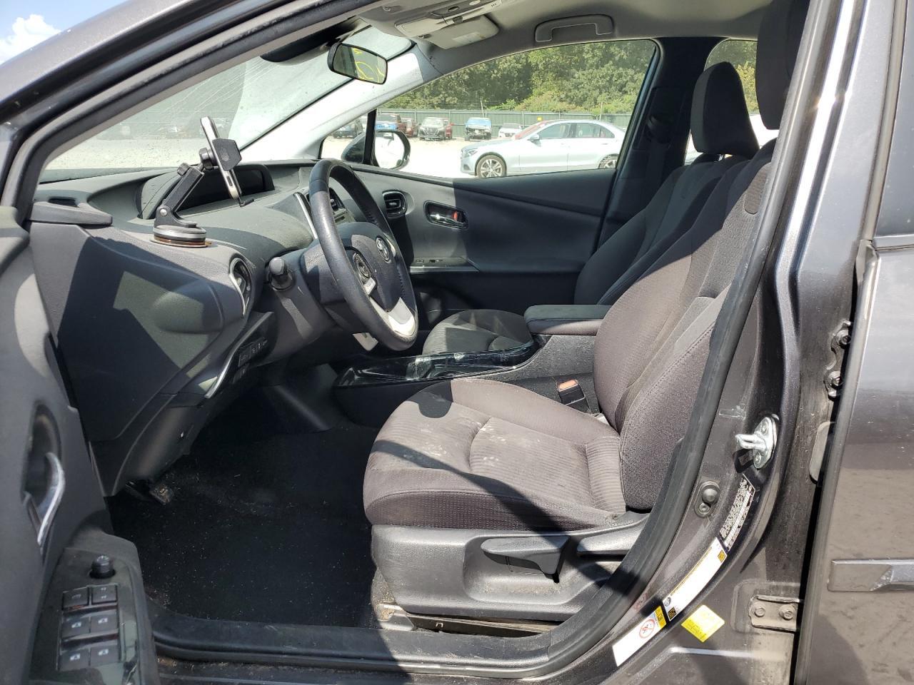 2017 Toyota Prius - Image 7