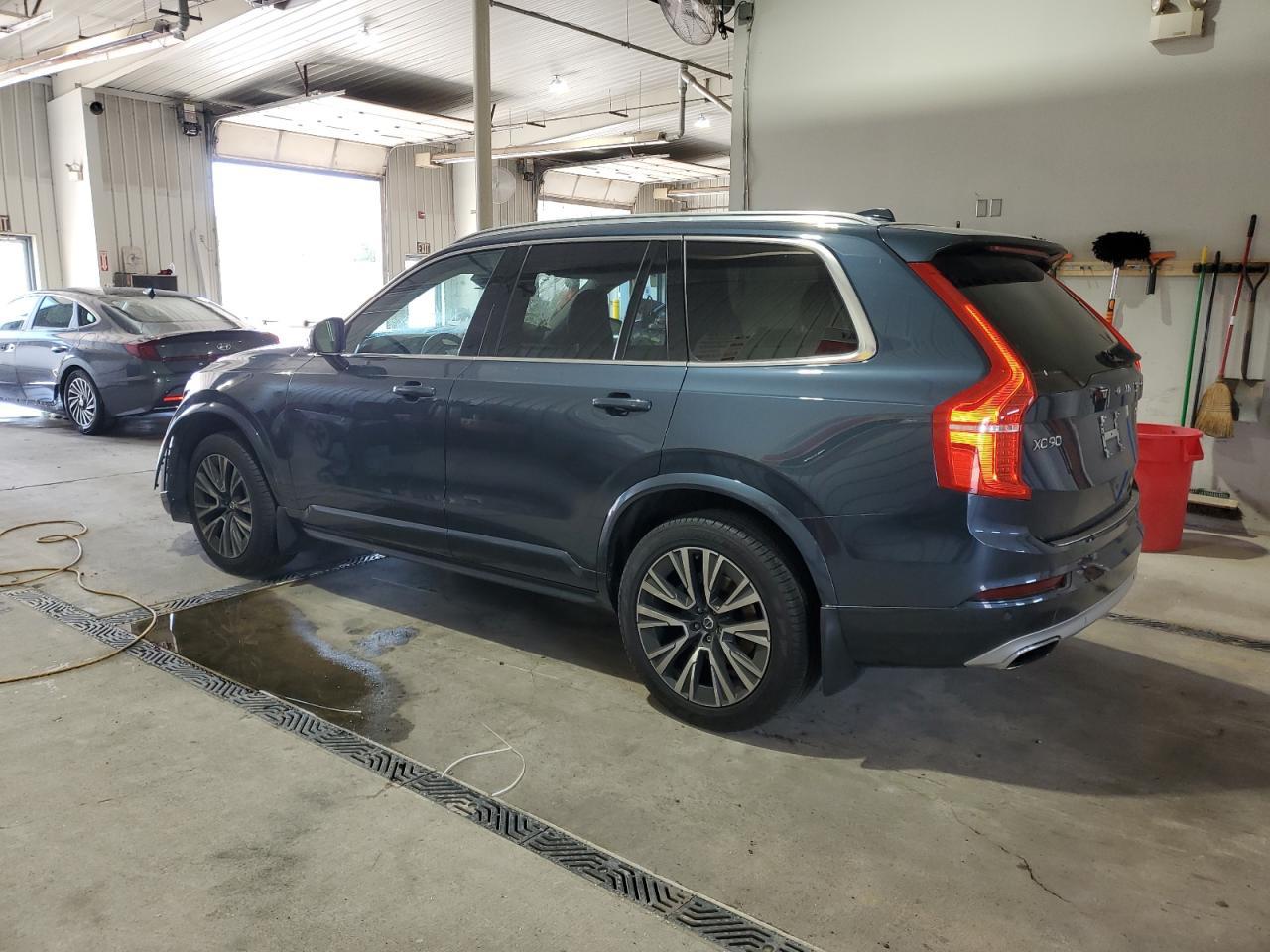 2020 Volvo Xc90 T5 Momentum - Фото 2