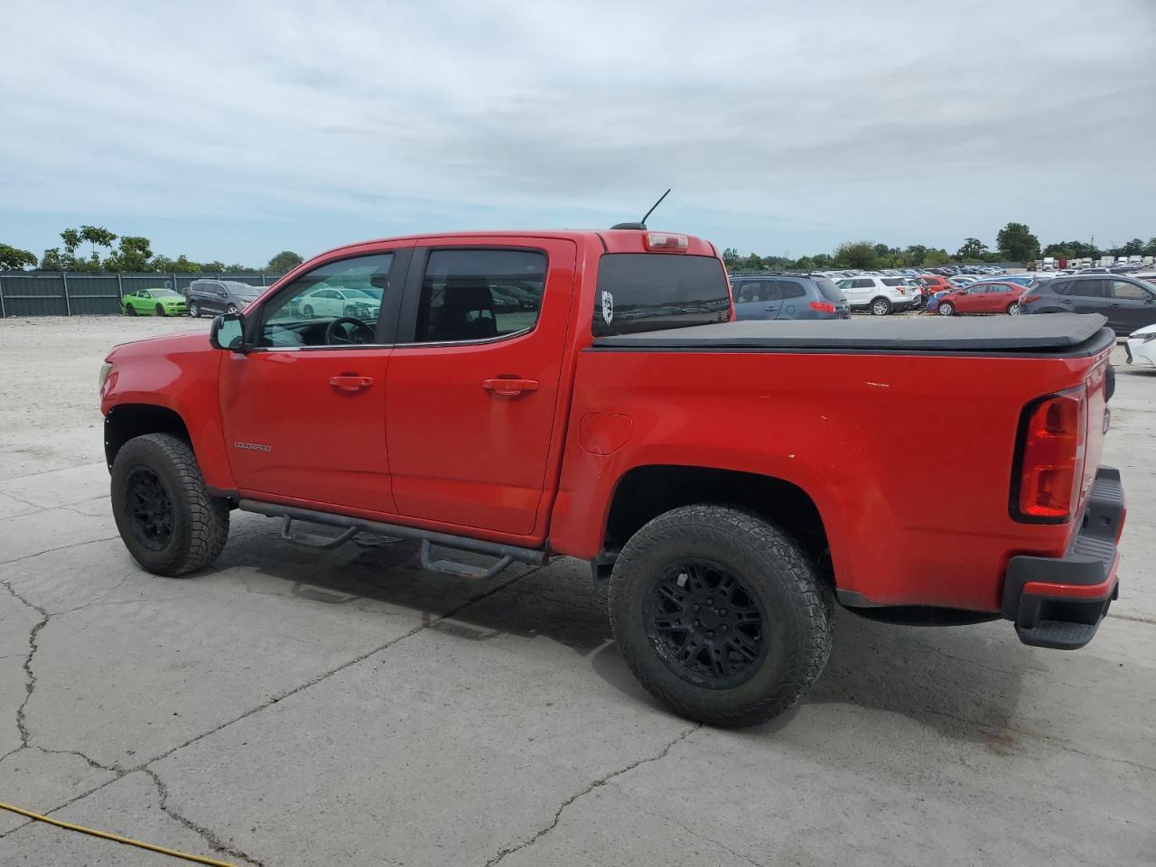 2016 Chevrolet Colorado - Image 2