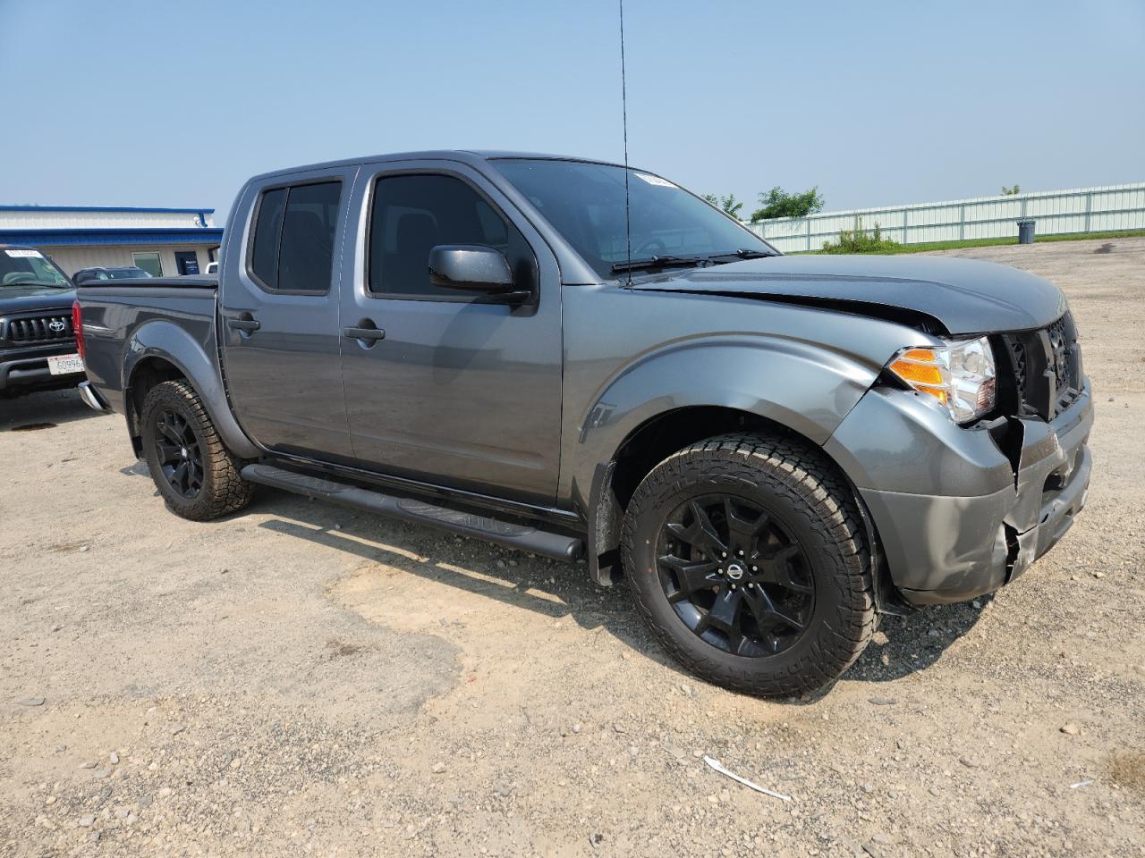 2020 Nissan Frontier S - Image 4