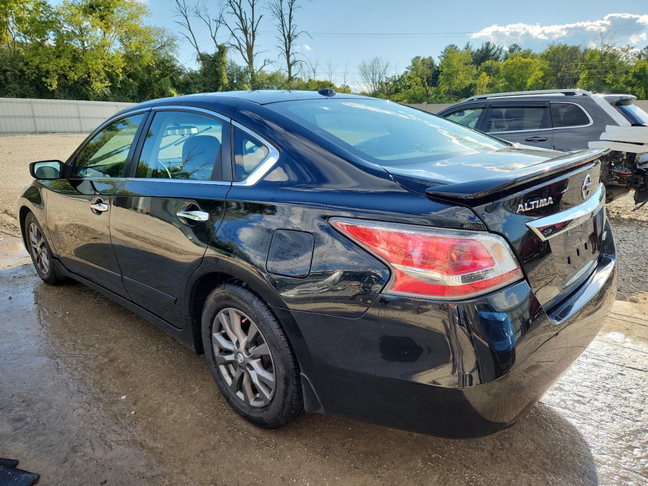 2015 Nissan Altima 2.5 - Фото 2