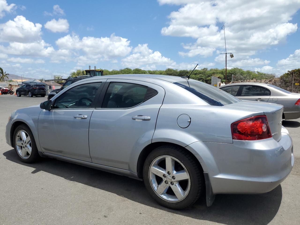 2013 Dodge Avenger Se - Фото 2