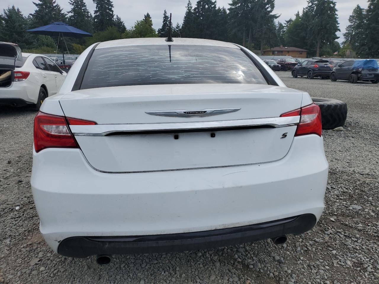 2012 Chrysler 200 Touring - Image 6