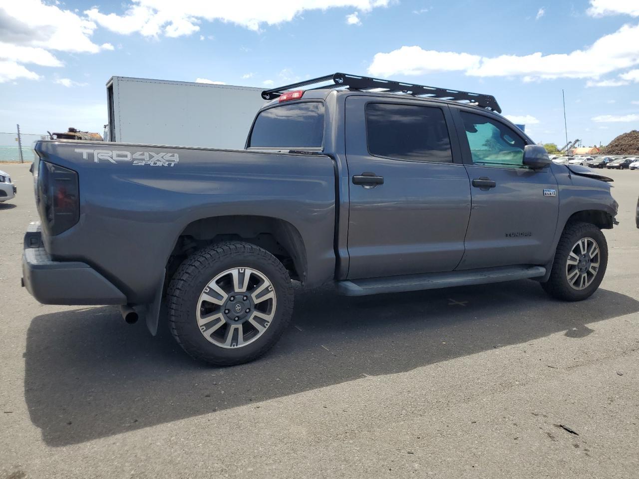 2018 Toyota Tundra Crewmax Sr5 - Image 3