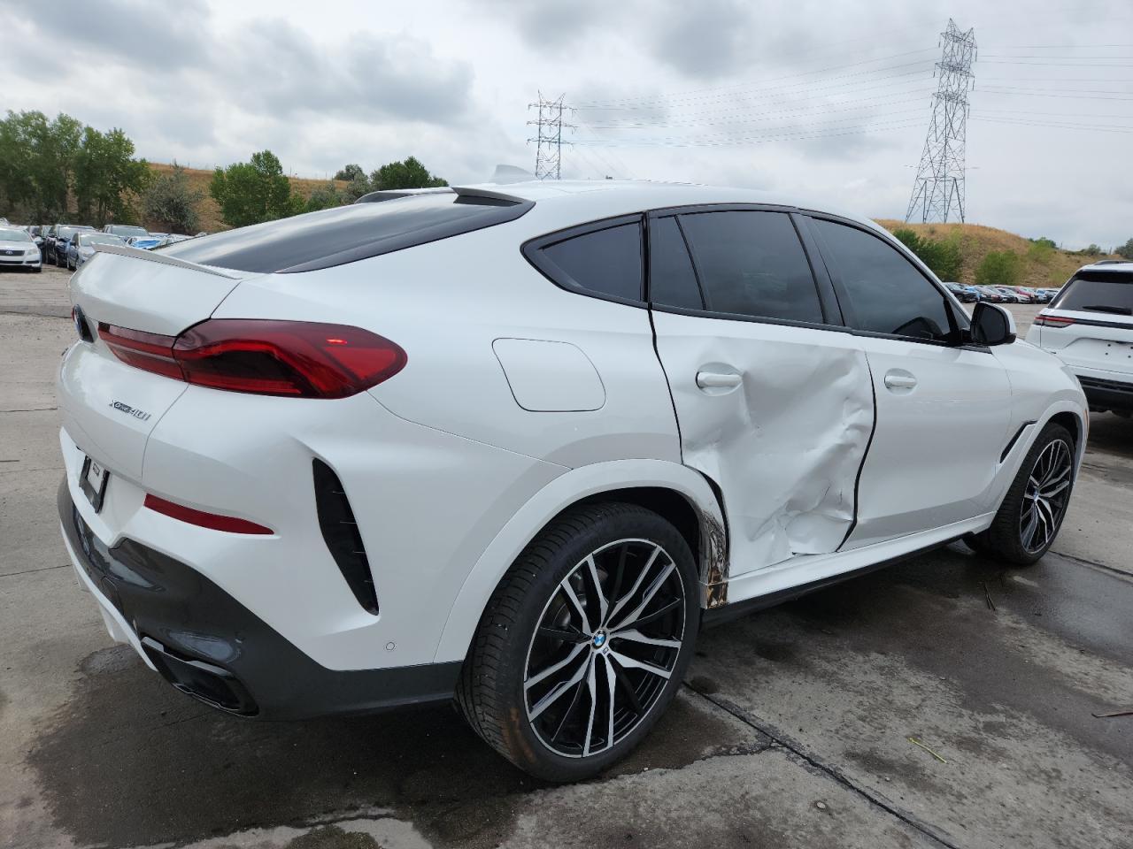 2022 BMW X6 xDrive40I - Фото 3