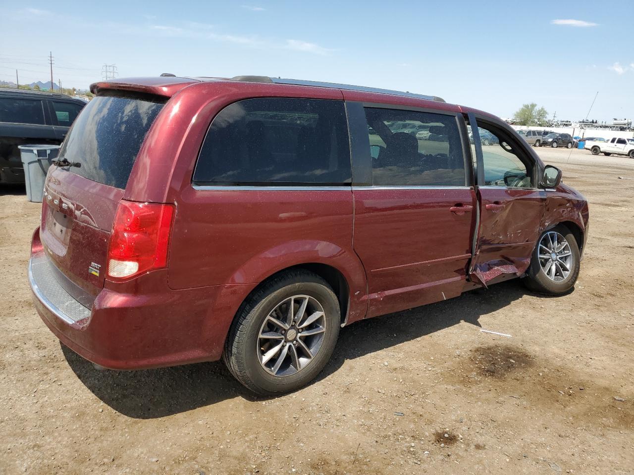 2017 Dodge Grand Caravan Sxt - Image 3