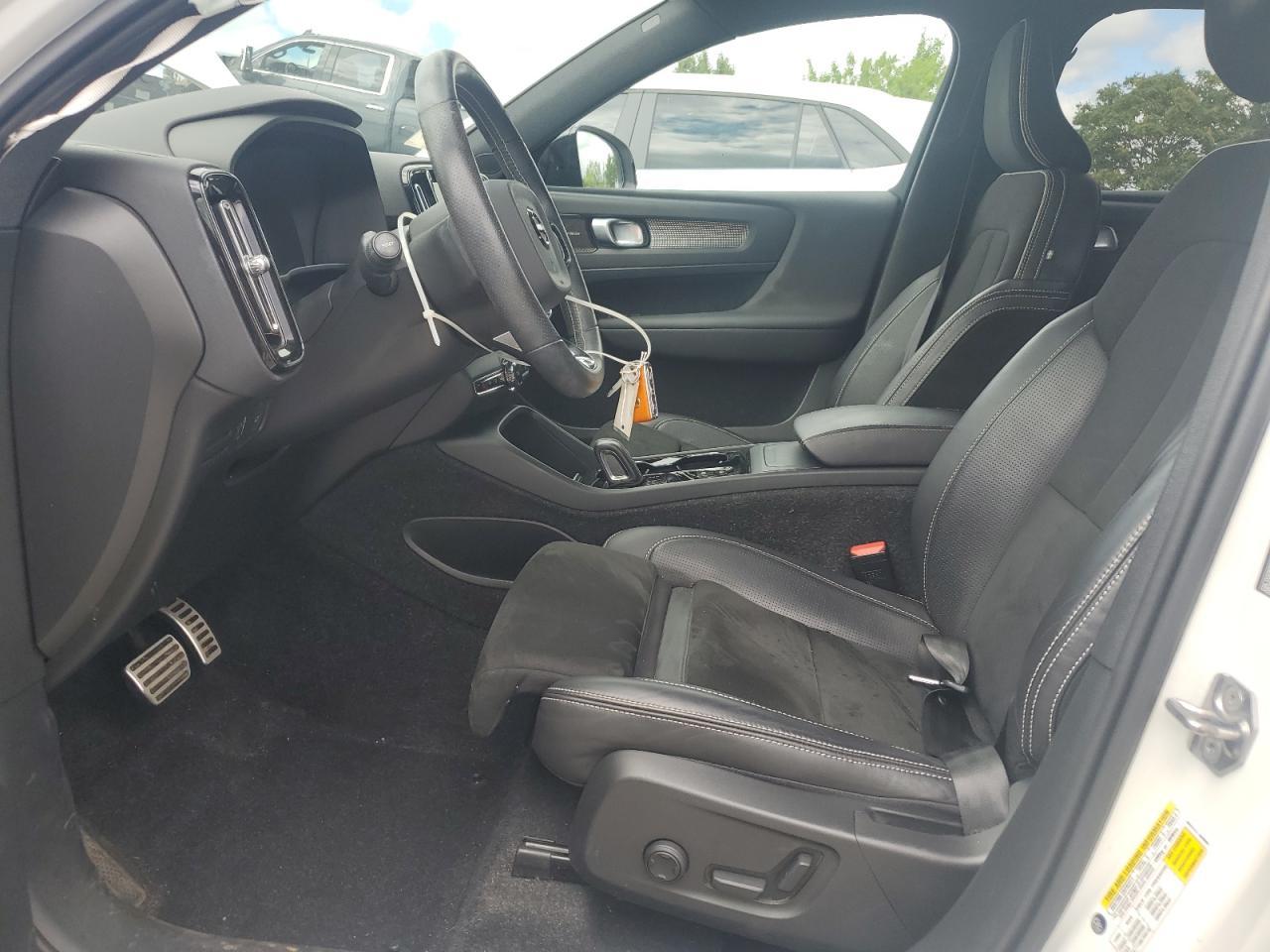 2021 Volvo Xc40 T5 R-Design - Фото 7