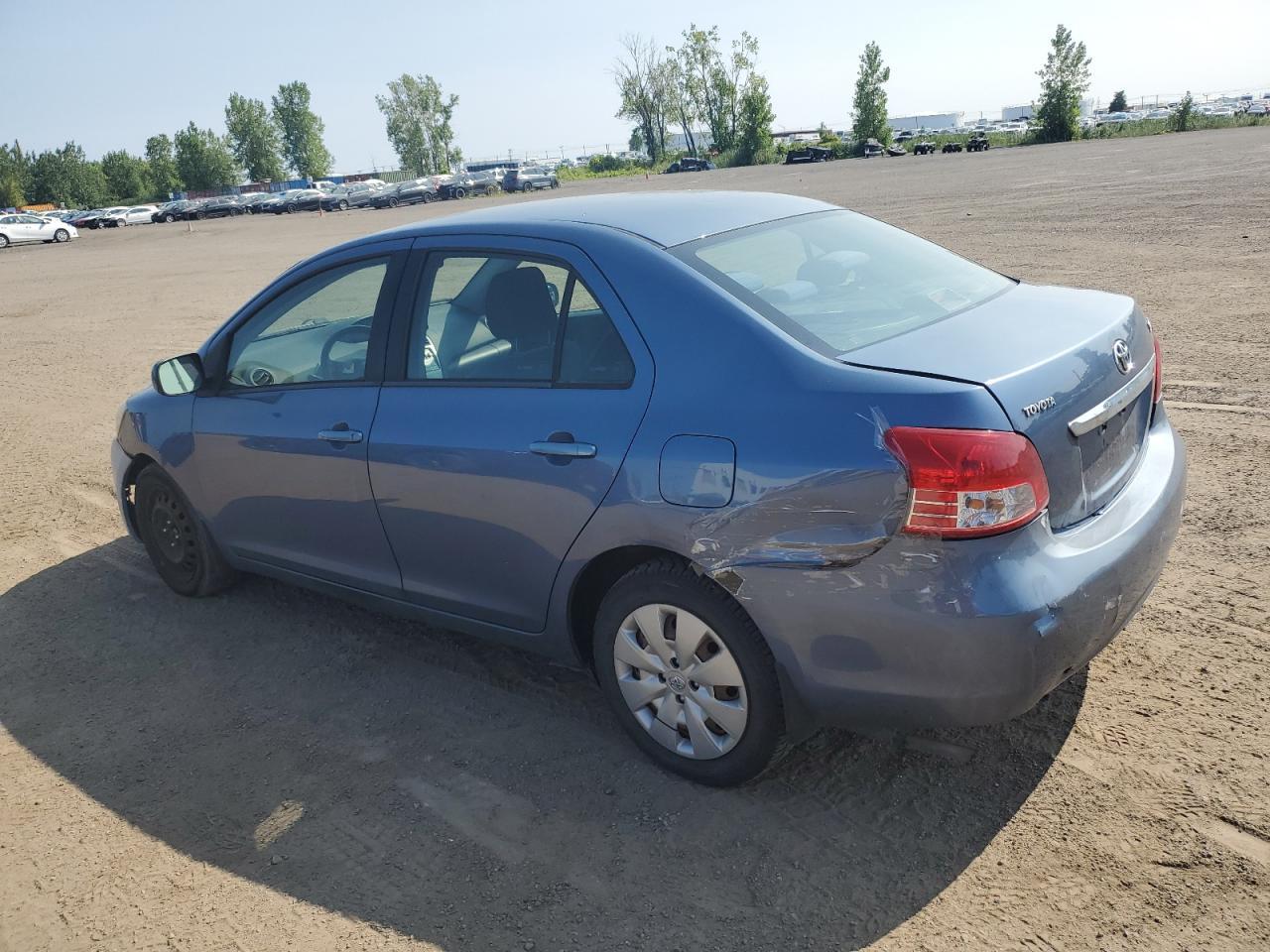 2009 Toyota Yaris - Image 2