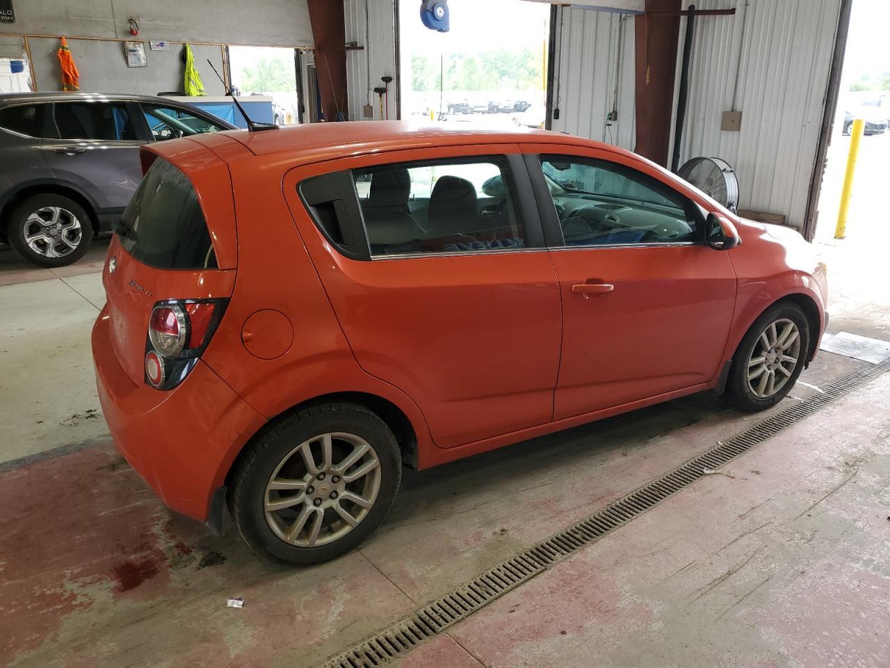 2012 Chevrolet Sonic Lt - Фото 3