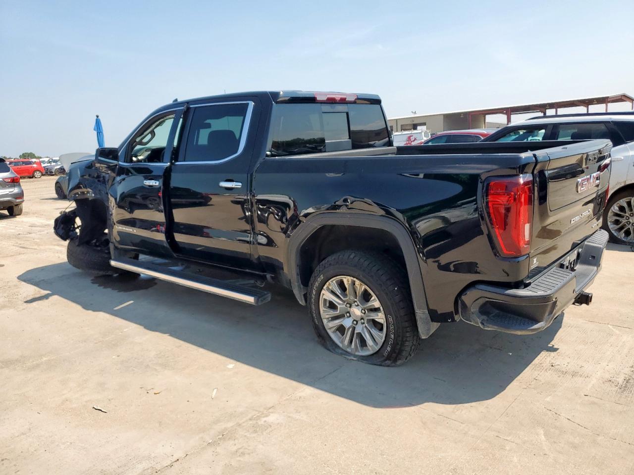 2022 GMC Sierra K1500 Denali - Фото 2